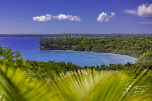 Photo encadrée de la baie de Jokin à Lifou, en Nouvelle-Calédonie, par BFO Photographie