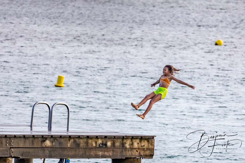 Photographie expérimentale capturée dans une rue de Nouméa