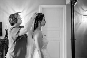 Préparation de la mariée avant la cérémonie de mariage à Nouméa, photographiée par BFO Photographie